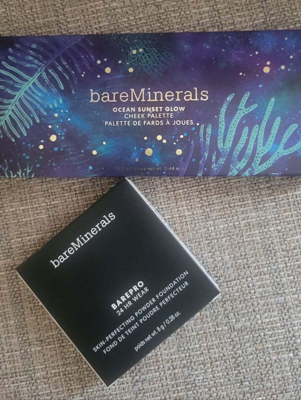 Bare Minerals Ocean Sunset Glow Palette with Black BarePro Fair 10  Compact